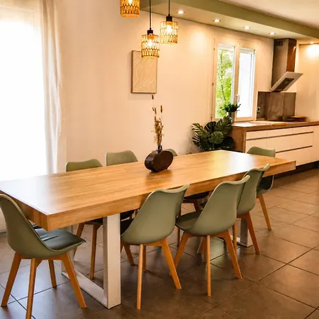 Vila Le Cercle Des Elements - Maison D'exception - Cinema, Parking Prive -classe 4 Etoiles *
